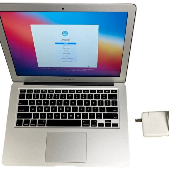 Apple Macbook Air 13" Silver Colour 2015 | i5 8GB RAM 128GB SSD with Charger - Picture 2 of 7